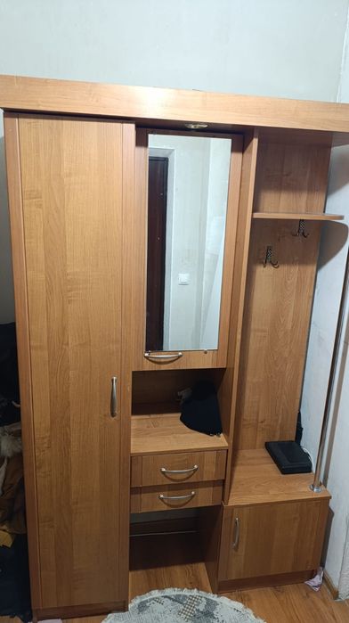 Шкаф для прихожей
