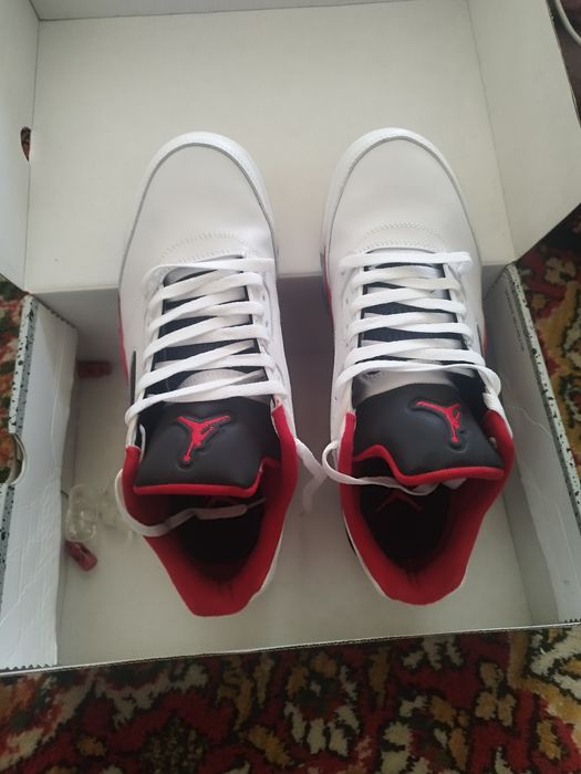 Nike Air Jordan 4 Retro