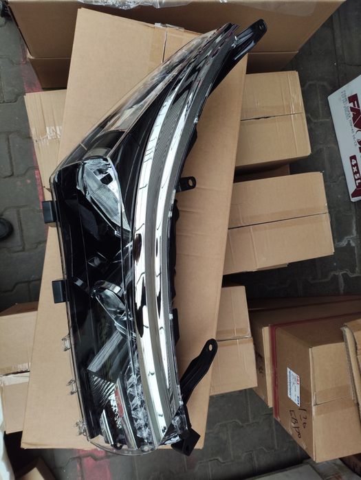 Королла фара кузов 180