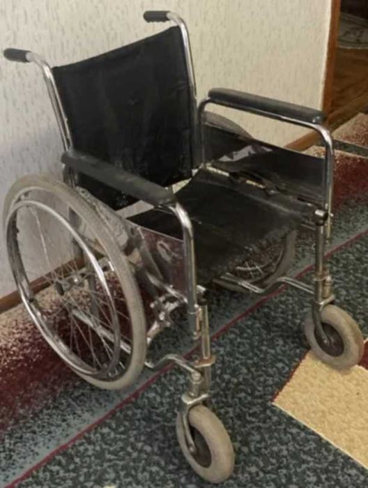 Инвалидная коляска