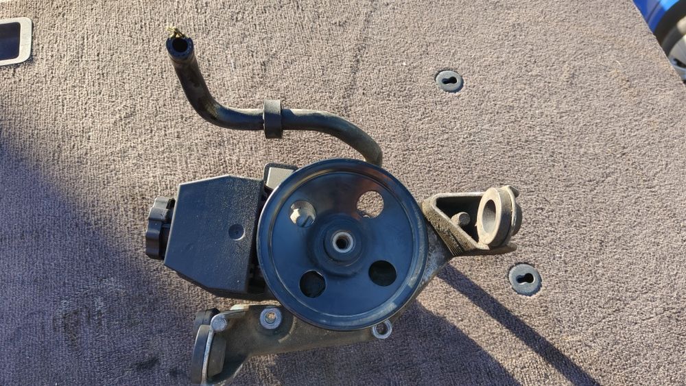 Pompa servodirecție vw lt 28 35 46 c class vito sprinter ssangyong