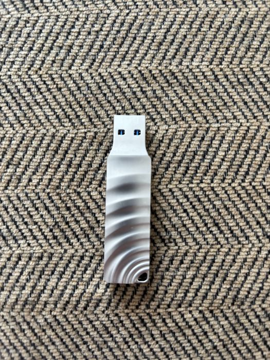 Флешка usb 16 гб, вход type-c
