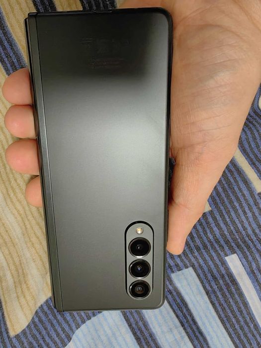 Samsung Galaxy Fold3 5G 512GB 12GB RAM