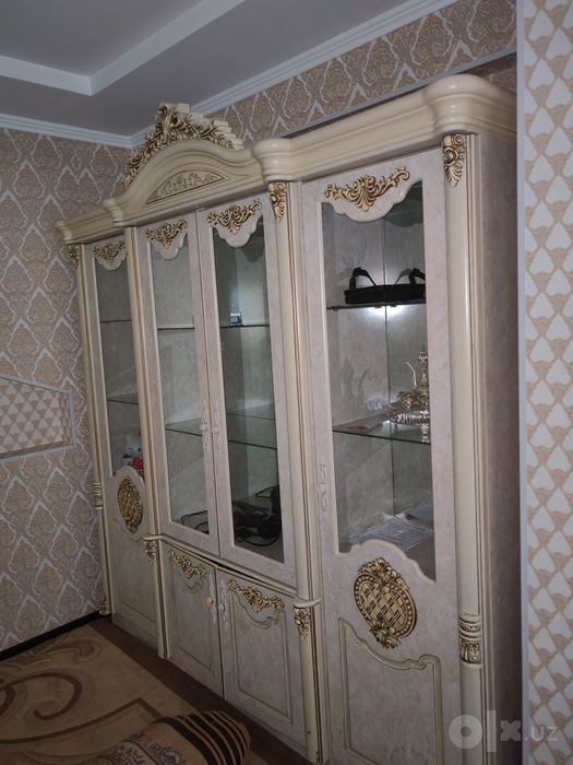Горка белый жемчук мрамор (Стенка)