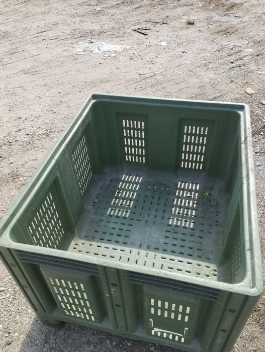 Box palet legume cuva 120x100x85 plastic, foarte rezistent, folosite foarte putin