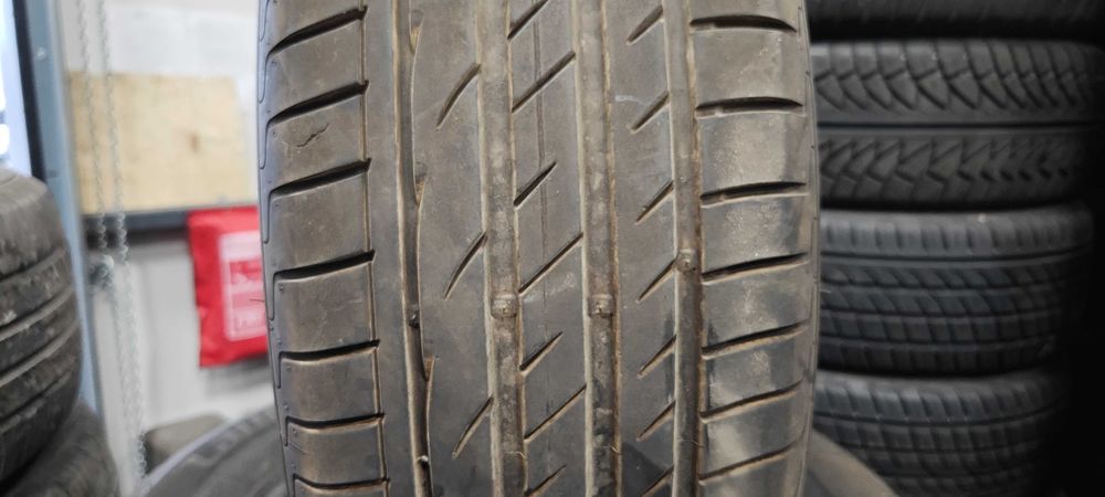 2бр.летни гуми 225/60/17 Laufenn