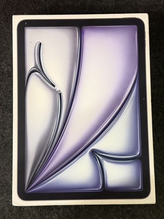 Apple iPad Air 11" M3 256GB — на гарантии еще до 02.2027, АКБ 100%