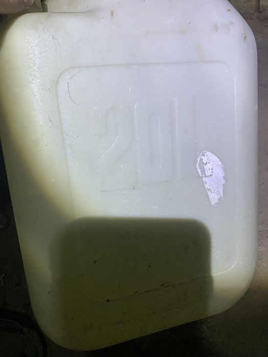 Емкость для жидкости 20 литров