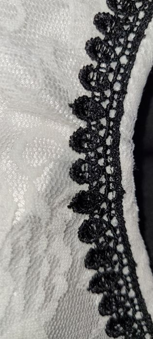 Rochie alb cu negru