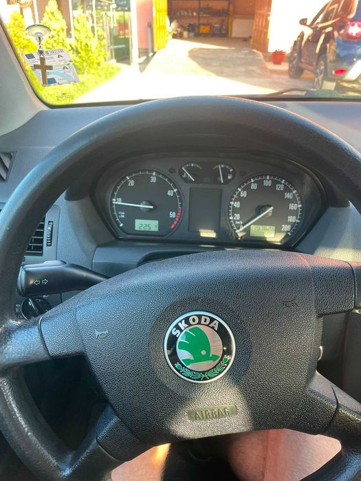 SKODA Fabia 2001 — imagine 5