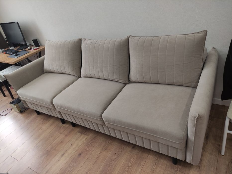 Диван  2.5  метра