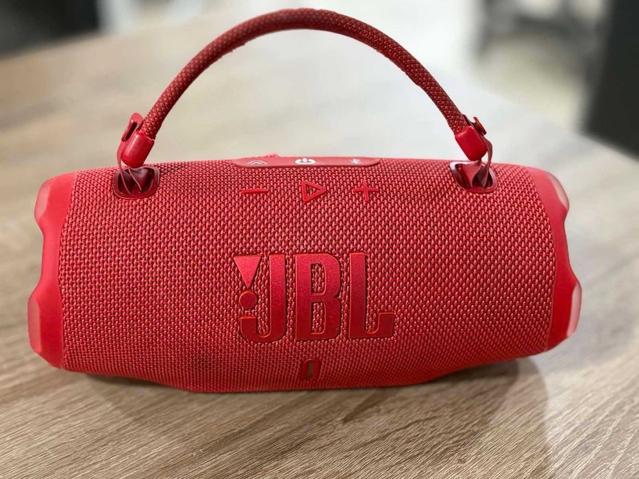 JBL Charge 6 Red