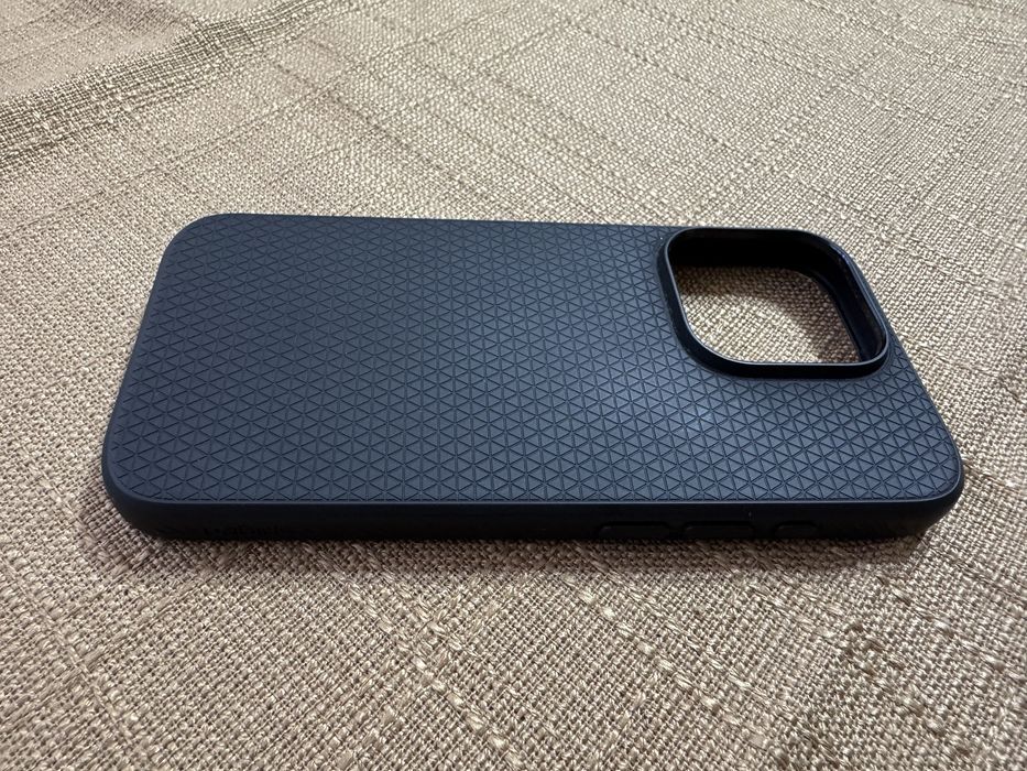 Husa UAG Metropolis LT + Spiegen iPhone 15 Pro