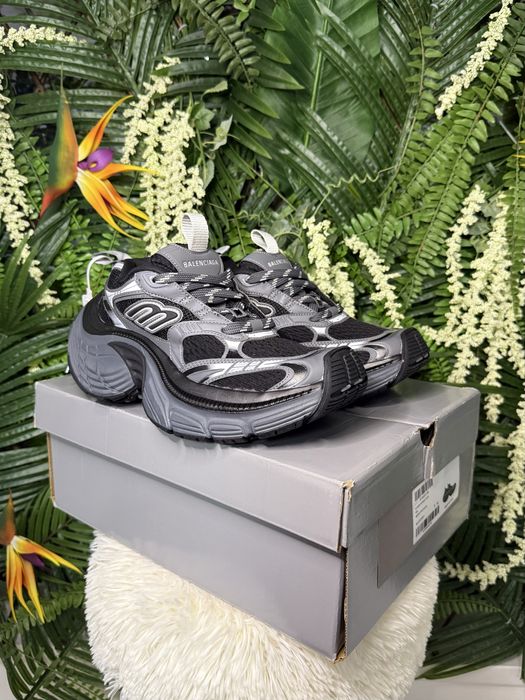 Balenciaga 6XL Sneakers Black