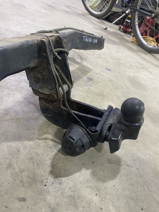 Теглич за VW Tiguan / Audi Q3