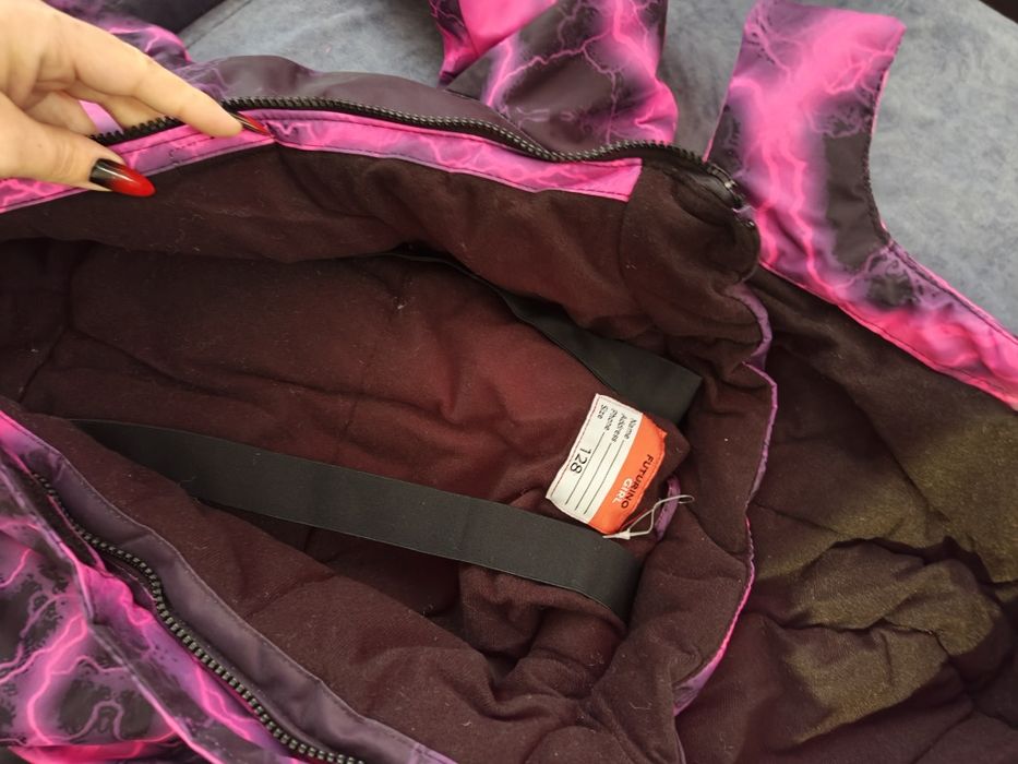 Продам новый на девочку