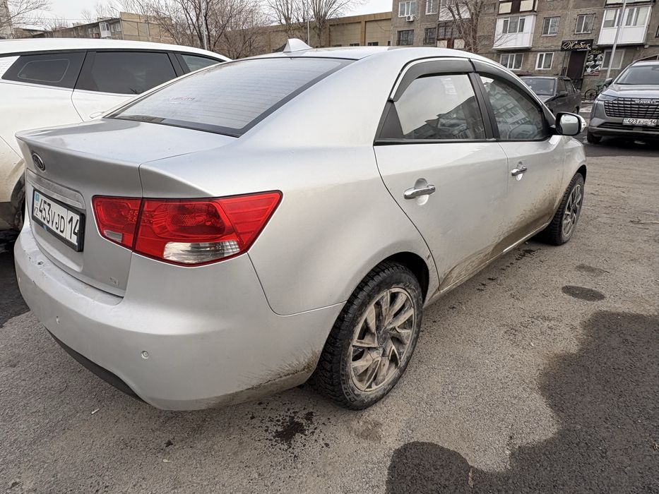 Продам машину Кия.