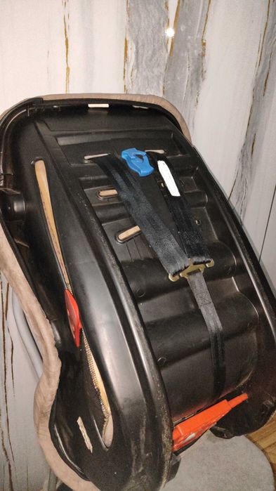 Детское кресло 5000 тг