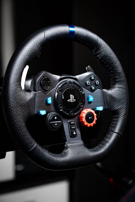 Sim rig Volan + Pedale Logitech G29, Scaun Playseat Challenge