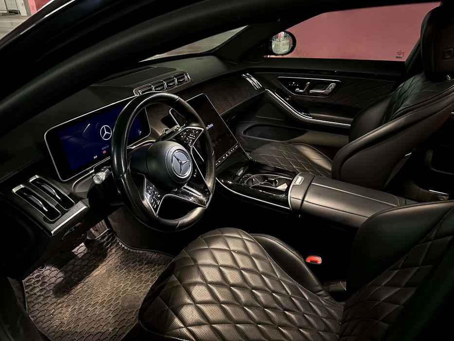 Mercedens-Benz S class коли под наем за вашия бал / повод