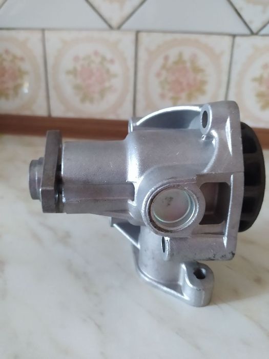 Помпа насос водяная