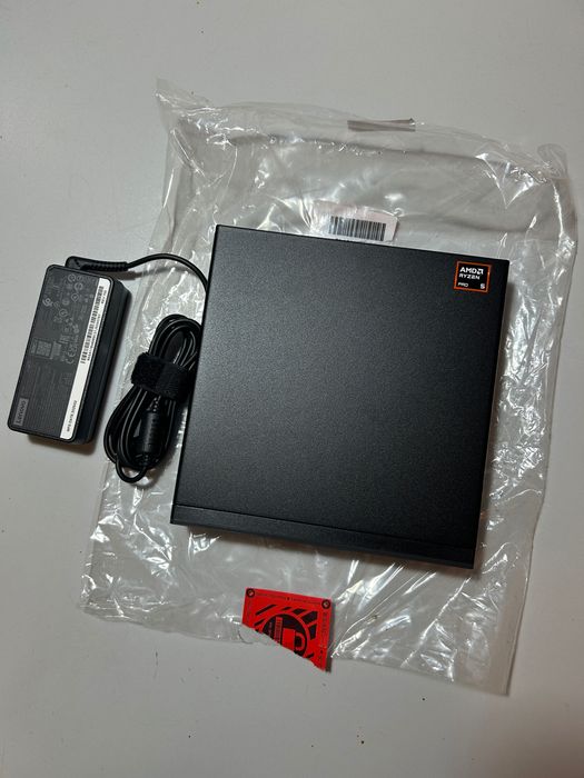 Unitate performanta mini pc  Lenovo Ryzen 5 8500ge,32GB RAM,512GB SSD