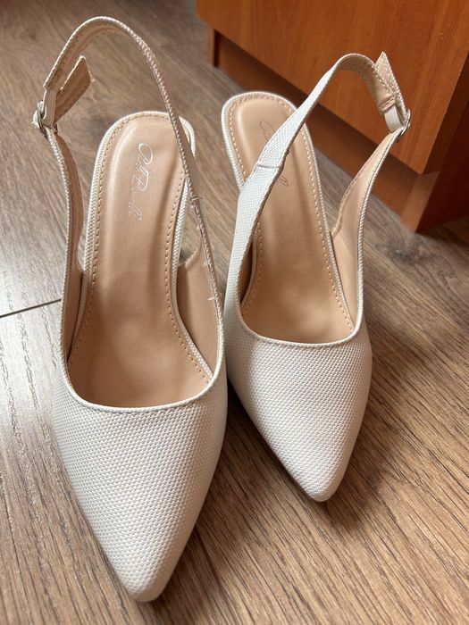 Дамски обувки на ток