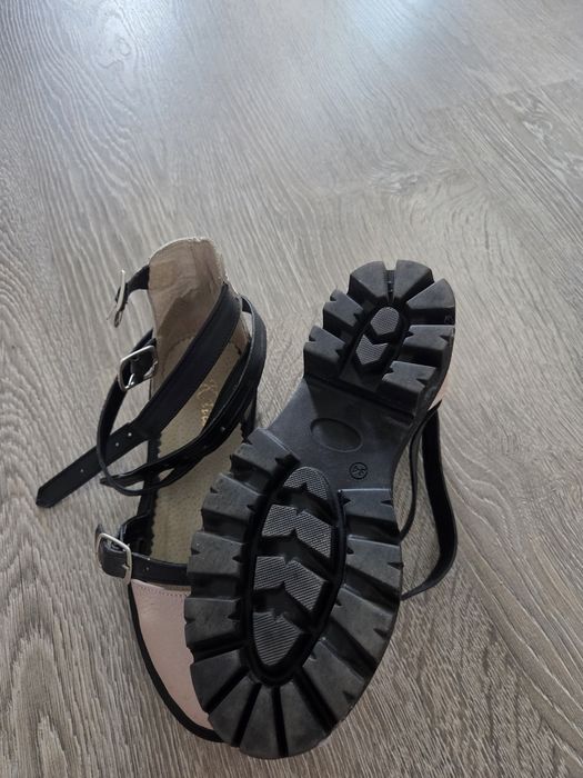 Sandale piele marimea 34