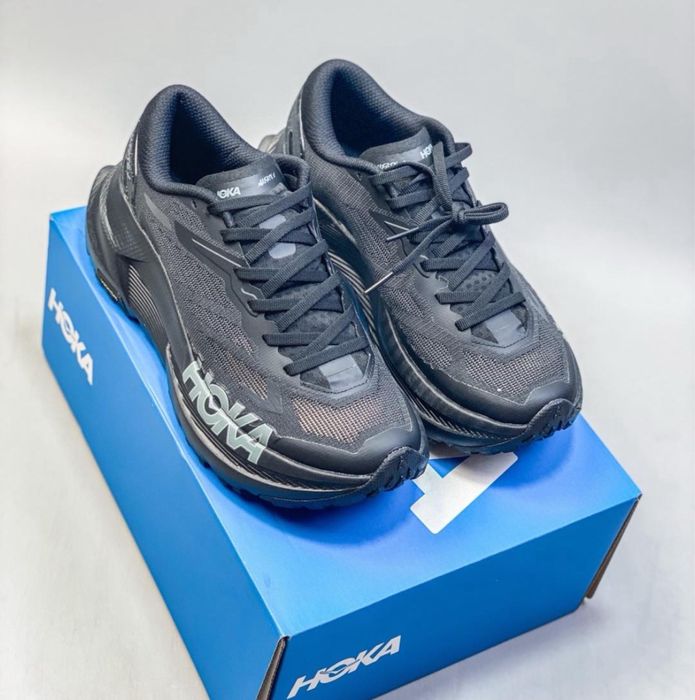 Нови мъжки маратонки Нови мъжки маратонки Hoka One One Mafate X black