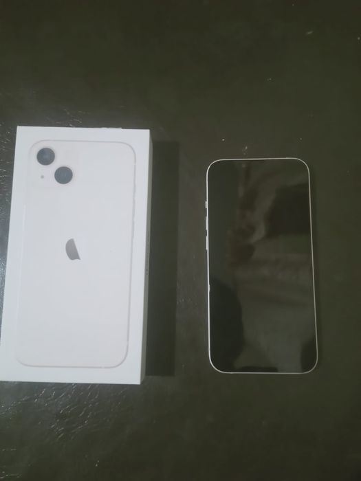 Продам айфон 13 128