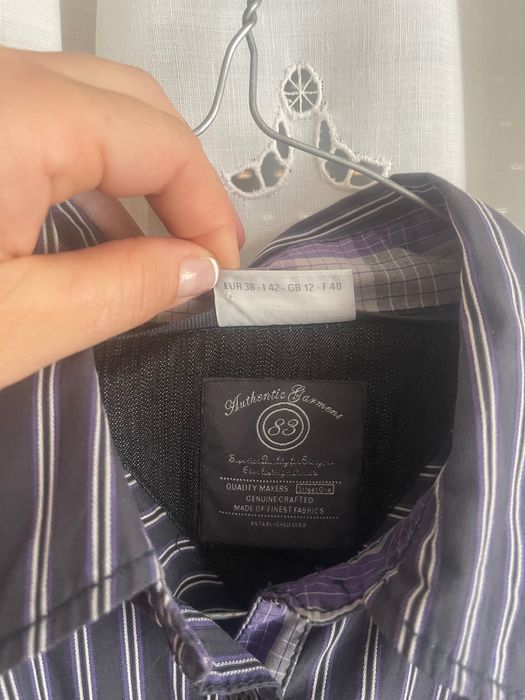 Vând cămăși de damă mărimea L