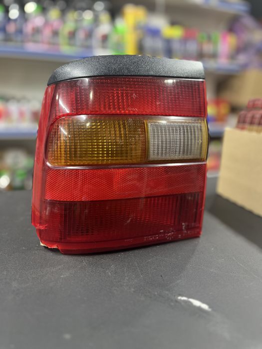 Задние фонари Opel Vectra A