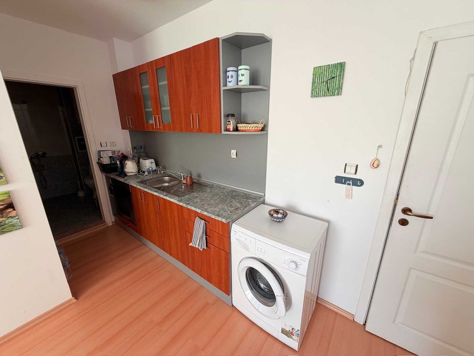 Изгоден двустаен близо до Слънчев Бряг