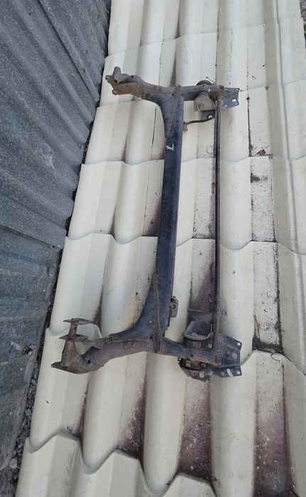 Задняя балка на Ауди 80 Б4