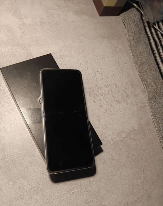 Samsung Galaxy Z Flip 6 256gb