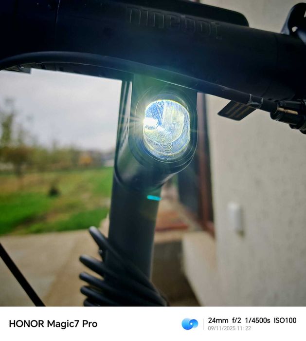 Trotinetă electrică Ninebot E2 – stare excelentă, ca nouă!