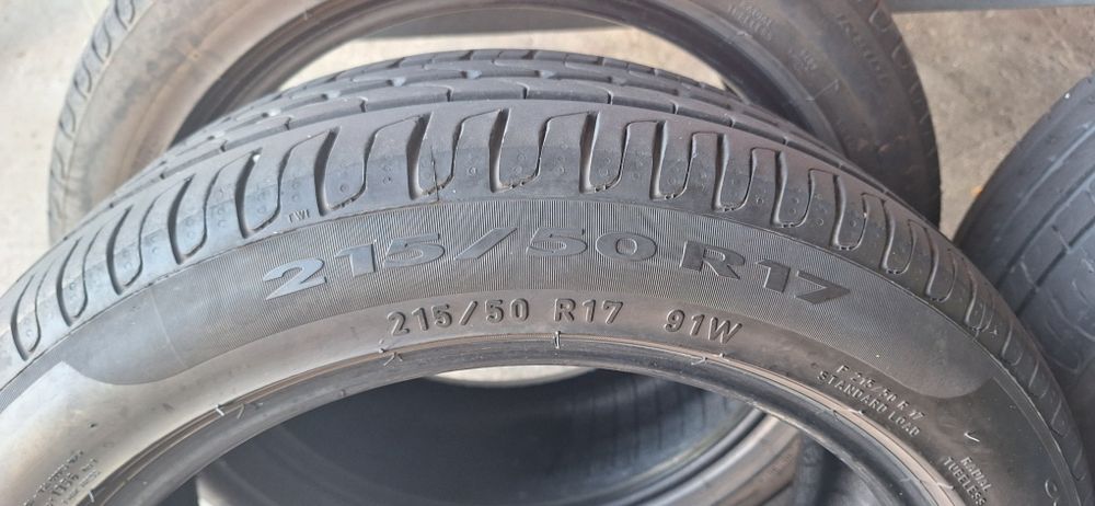 215 55 17 Летни гуми Pirelli CinturatoP7, 4 броя