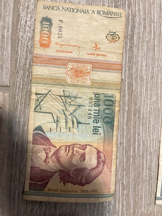 Bacnote și monezi vechi