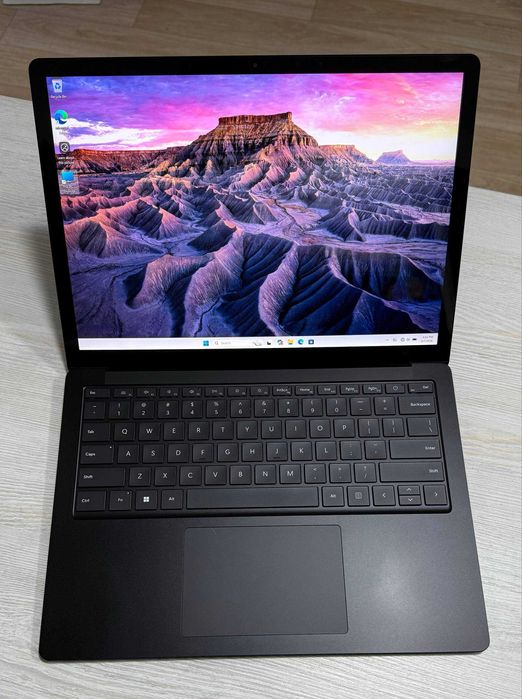 Microsoft Surface Laptop 5 Black 13.5" 2K Сенсор i5-1245U 16GB/5152GB