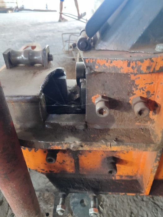 Машина за рязане на армировка