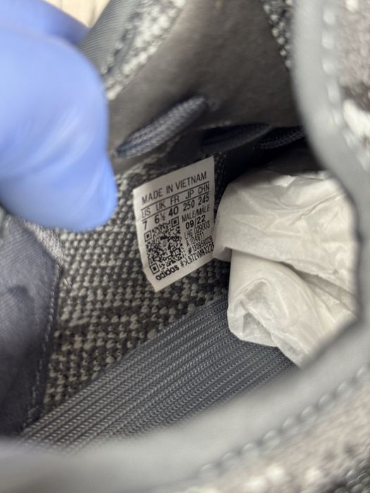 Adidas yeezy boost 350 v2 Dark Salt