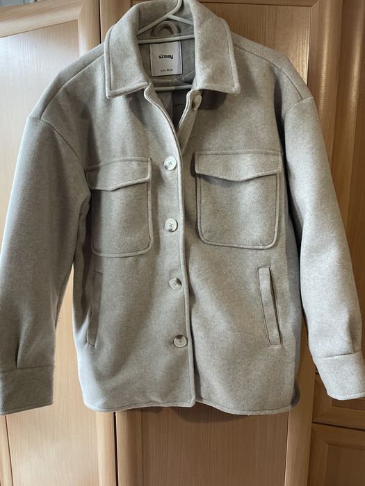 Бежово Палто размер:М