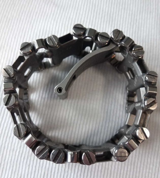 Мультитул браслет Leatherman Tread Multi-Tools 831998 верcия для США