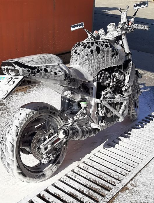 Мотоцикл кастом байк