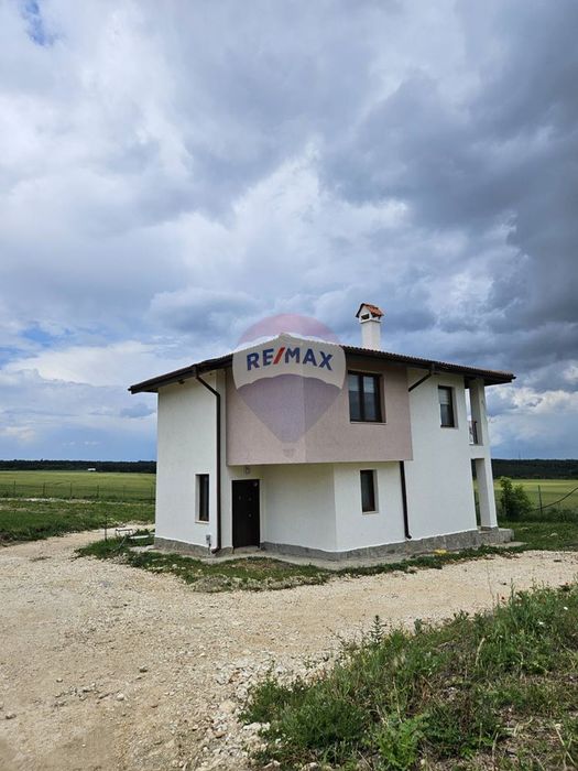 Продава се Къща в с. Кичево, Област Варна - 139 кв.м за 1425 €/кв.м - Снимка #1