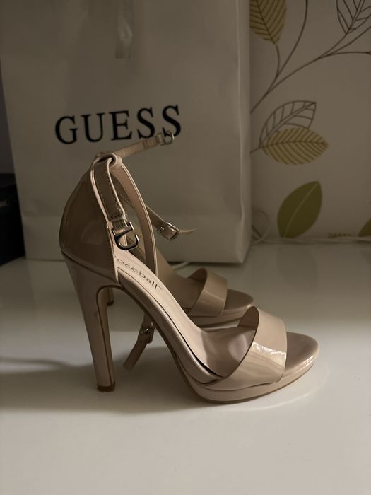 Бежевые туфли, 35 размер