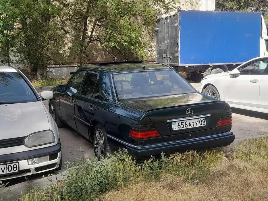 Продам надёдного мерса