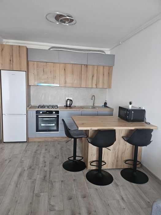 Închiriez apartament in regim hotelier "Cozy Apartments " Adora park