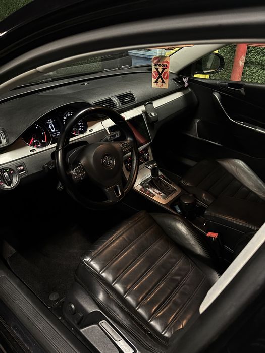 Vand/Schimb Passat B6 R Line in stare impecabila