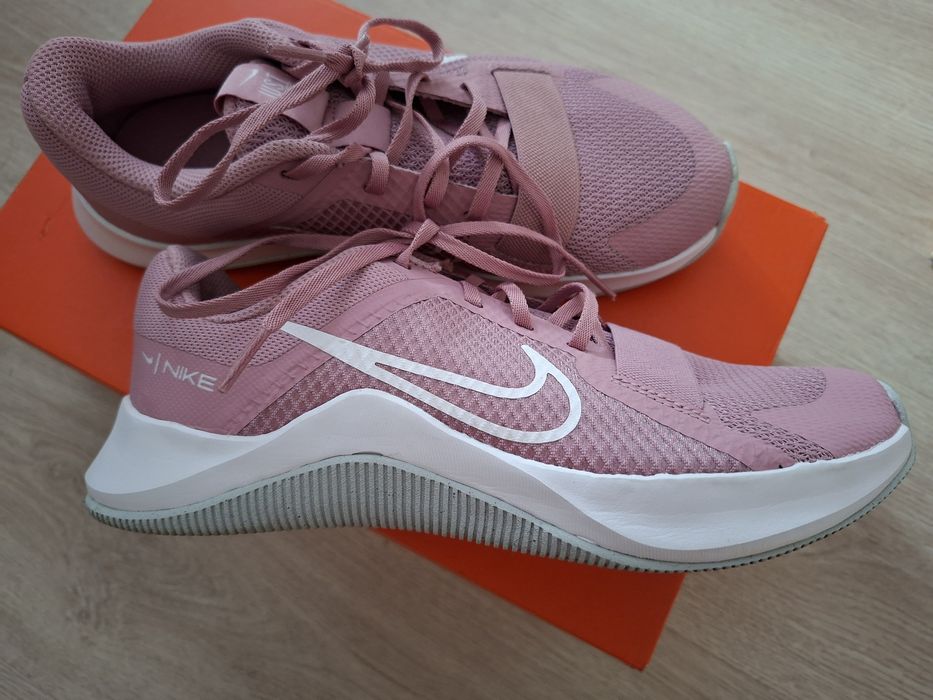 Дамски оригинални маратонки Nike MC TRAINER 2